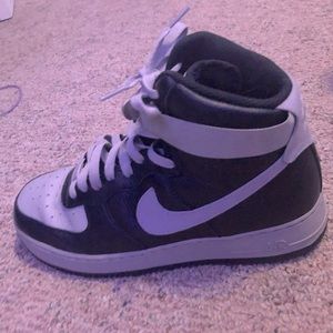 Air Force 1 -high top 9.5 men